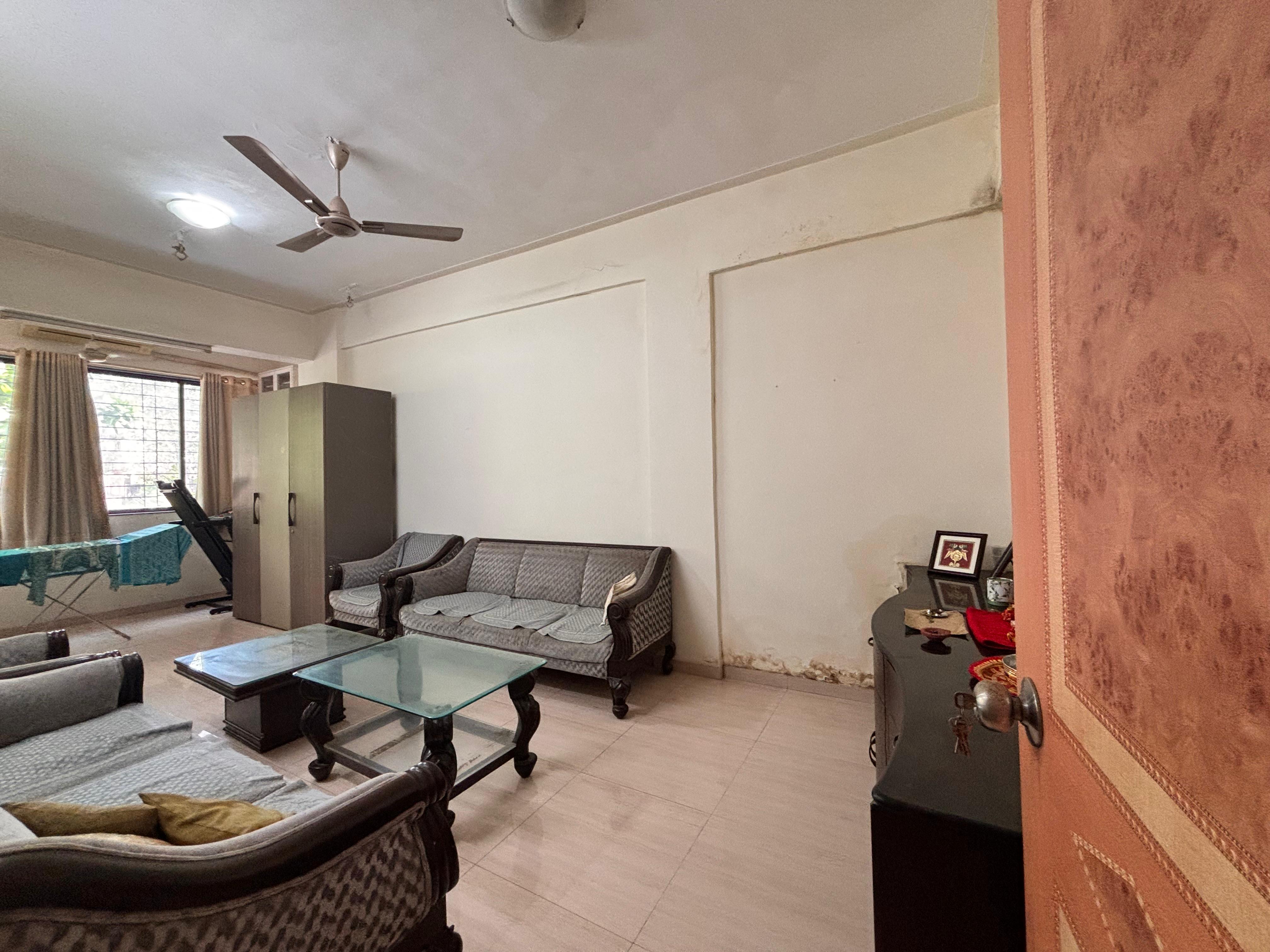 2 BHK Apartment For Rent in Venus CHS Worli
