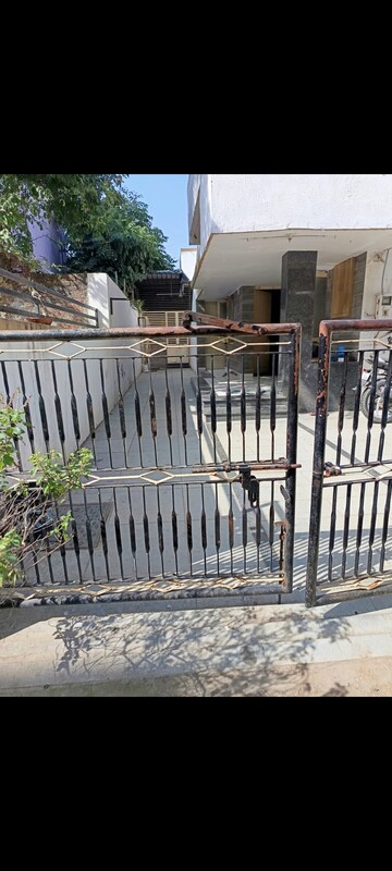 Balcony in 2.5 BHK Villa at Sunbeach Dev Residency, Sabarmati – for Rent