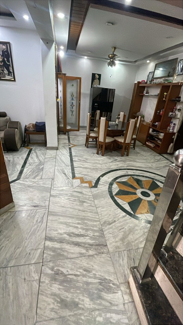 Exterior View, vip road 5 Bedroom 250 Sq.Yd. Independent House In Vip Road Zirakpur 9435623