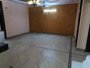 3 BHK Builder Floor For Rent in Raja Park