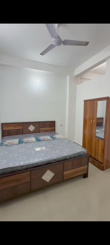 2 BHK Builder Floor For Rent in Chattarpur