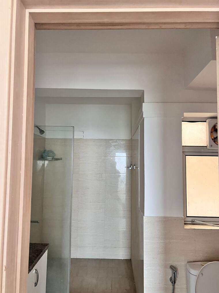 undefined, dlf-new-town-heights-i 3.5 Bedroom 1930 Sq.Ft. Apartment In Sector 90 Gurgaon 9435734