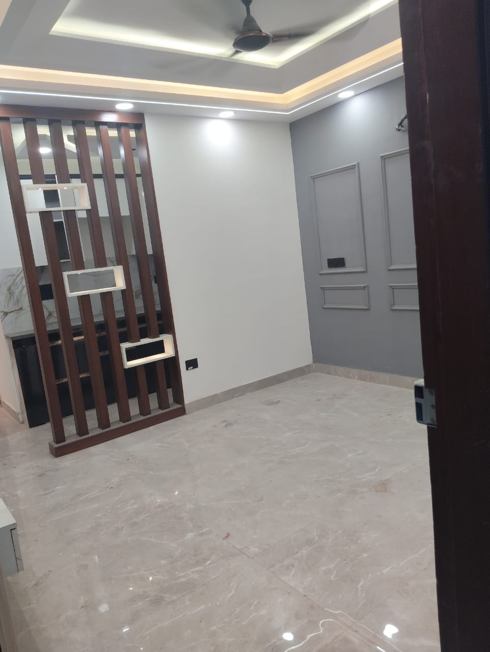 3 BHK Builder Floor For Sale in RWA Kalkaji DDA Flats L1 & L2