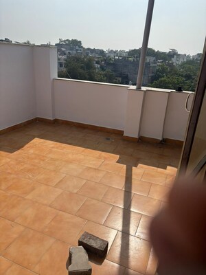 Bathroom in 3 BHK Builder Floor at Safdarjung Enclave – for Rent