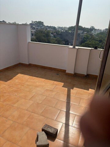 Bathroom in 3 BHK Builder Floor at Safdarjung Enclave – for Rent