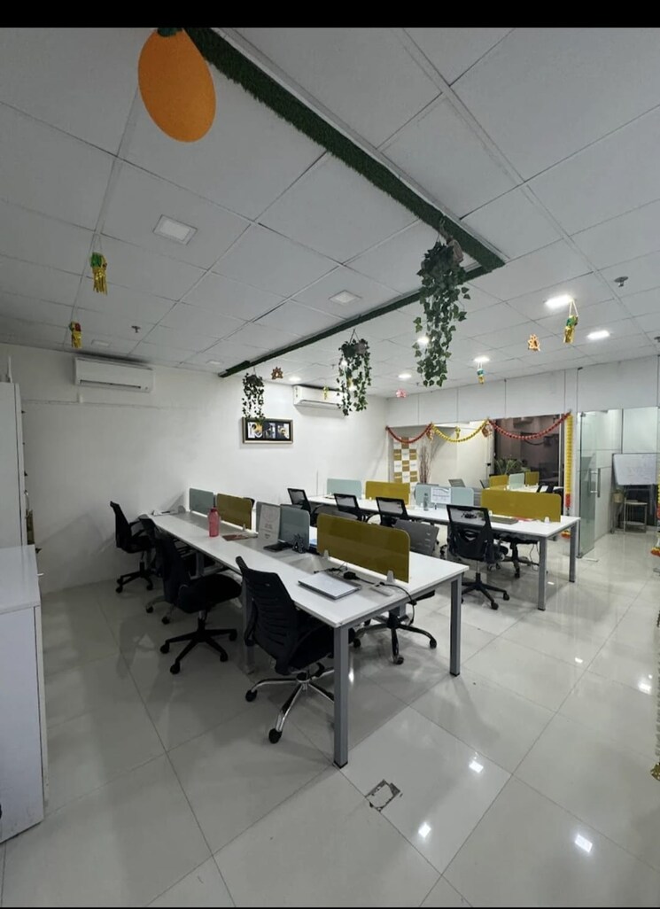 Team Area, arihant-aura Commercial Office Space 1500 Sq.Ft. In Turbhe Navi Mumbai 9435771