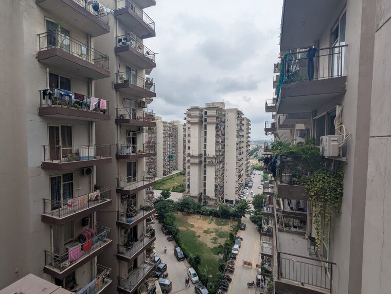 Exterior View, rof-aalayas-phase-2 3 Bedroom 864 Sq.Ft. Apartment In Sector 102 Gurgaon 9435789