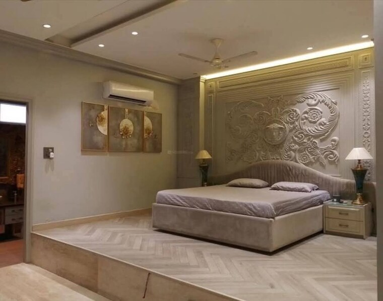 Bedroom, tulip-yellow 3 Bedroom 1704 Sq.Ft. Apartment In Sector 69 Gurgaon 9435802