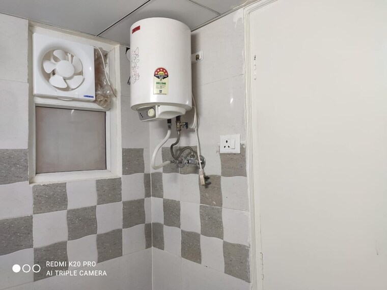 Bathroom, crossing-republik 2 Bedroom 1250 Sq.Ft. Apartment In Crossing Republic Ghaziabad 9435805