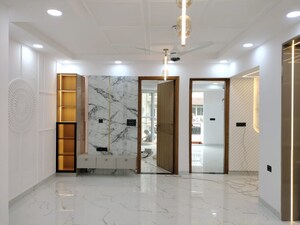 Room in 3 BHK Apartment at Sector 10 Dwarka – for Sale