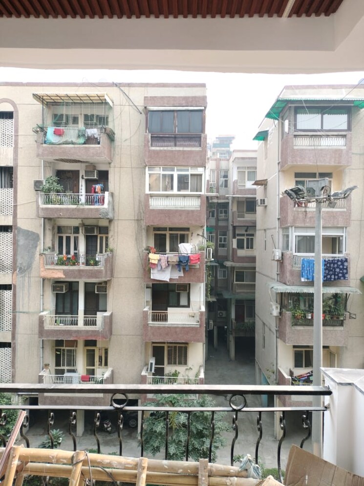 Exterior View, sector 10 dwarka 3 Bedroom 1500 Sq.Ft. Apartment In Sector 10 Dwarka Delhi 9435833