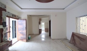 Room in 6+ BHK Independent House at Thanisandra – for Sale
