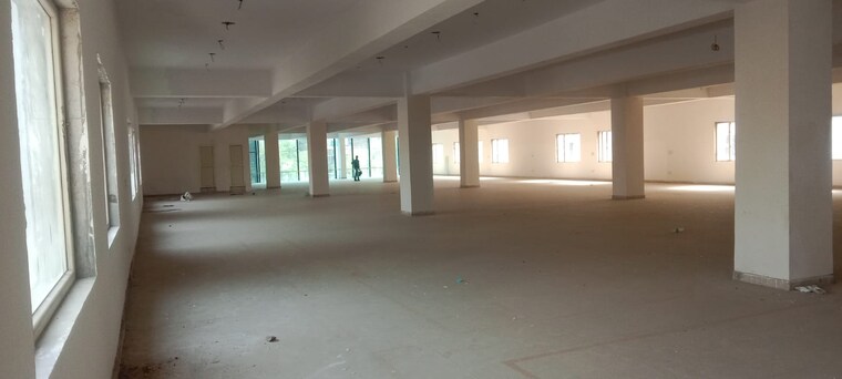  Parking, sector 63 Commercial Industrial Plot 55000 Sq.Ft. In Sector 63 Noida 9435832