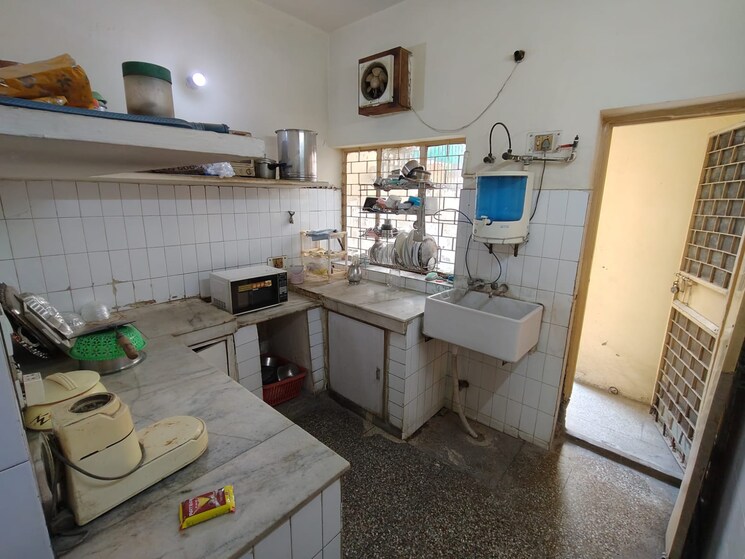 Team Area, green fields colony 3 Bedroom 1450 Sq.Ft. Builder Floor In Green Fields Colony Faridabad 9435964