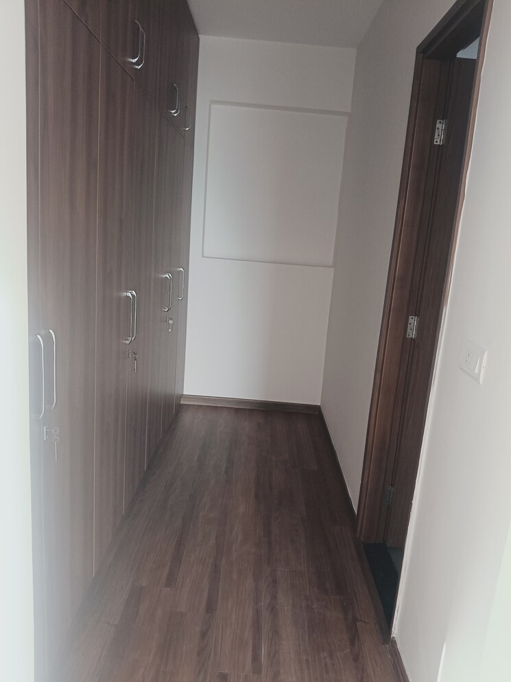 Room, godrej-woods 3 Bedroom 2088 Sq.Ft. Apartment In Sector 43 Noida 9435860