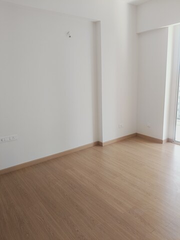 Room in 3 BHK Apartment at Godrej Woods, Sector 43 – for Rent