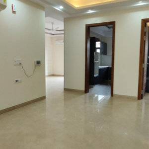 Room in 3 BHK Builder Floor at Auram Floor, South City 2 – for Rent