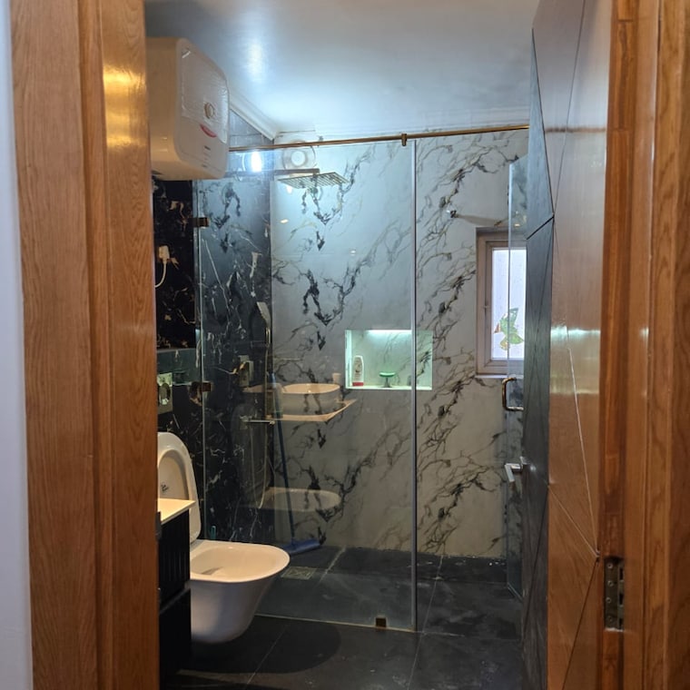 Bathroom, auram-floor 3 Bedroom 2200 Sq.Ft. Builder Floor In South City 2 Gurgaon 9435873
