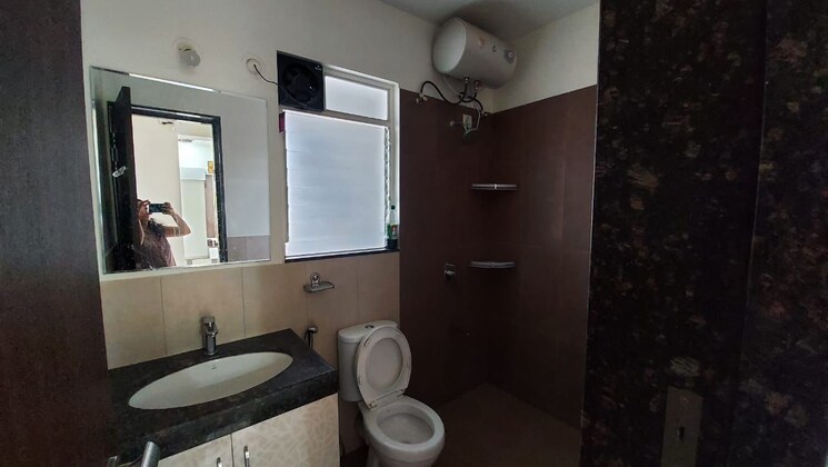 Bathroom, geras-misty-waters 3 Bedroom 1300 Sq.Ft. Apartment In Mundhwa Pune 9435862
