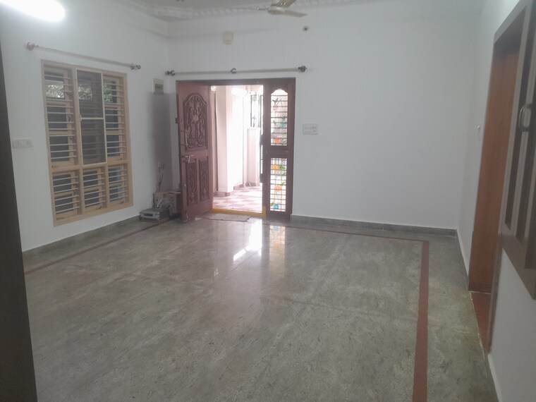Room, nri layout 2 Bedroom 1200 Sq.Ft. Builder Floor In Nri Layout Bangalore 9435891