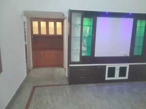 Room in 2 BHK Builder Floor at Nri Layout – for Rent