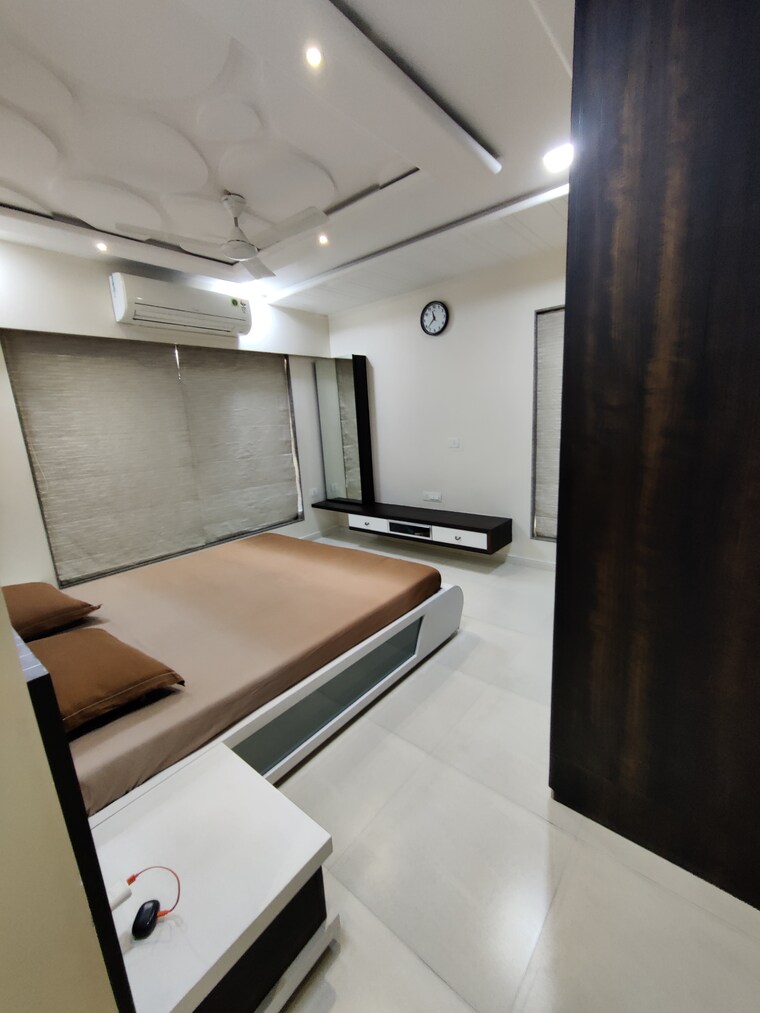 Master Bedroom, althan 4 Bedroom 2800 Sq.Ft. Apartment In Althan Surat 9436010