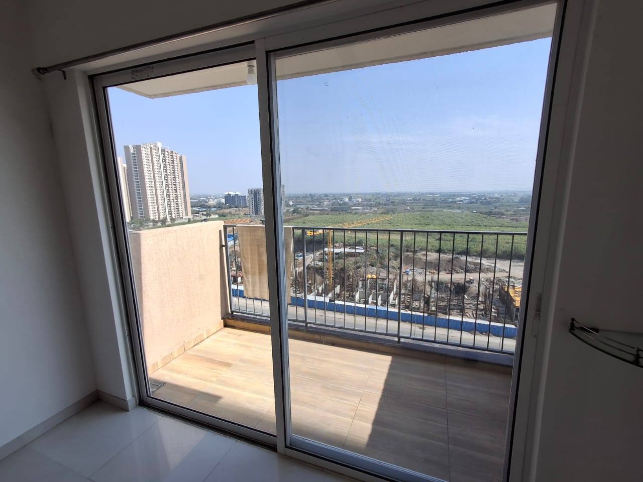 2 BHK + Pooja Room Apartment For Rent in Godrej Boulevard