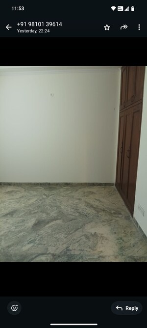 Room in 3 BHK Independent House at RWA Apartments, Sector 31 – for Rent