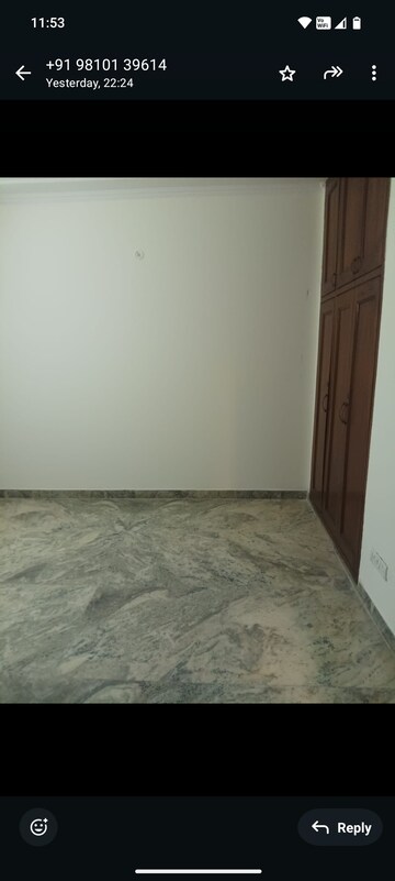 Room in 3 BHK Independent House at RWA Apartments, Sector 31 – for Rent