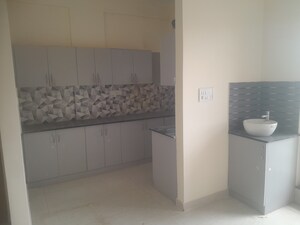 Room in 2 BHK Apartment at Nri Layout – for Rent