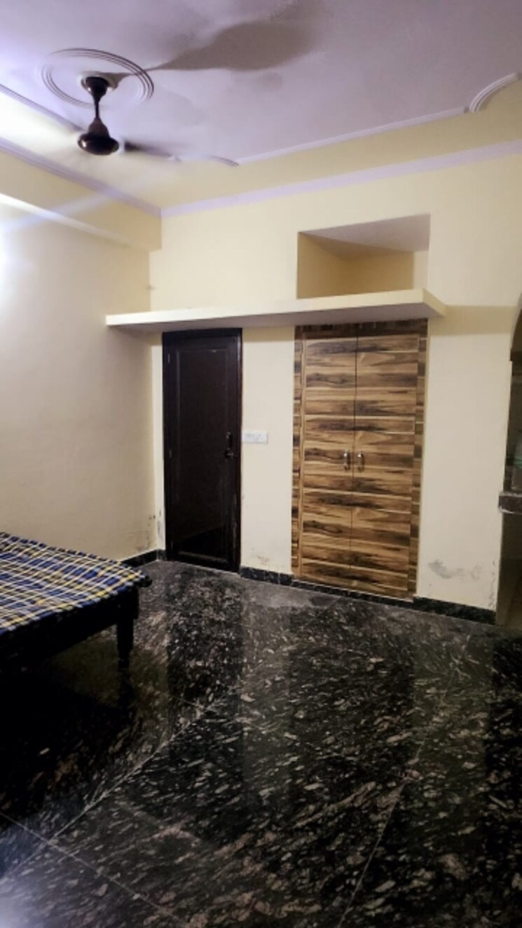 Bedroom, new ashok nagar 2 Bedroom 600 Sq.Ft. Builder Floor In New Ashok Nagar Delhi 9435930
