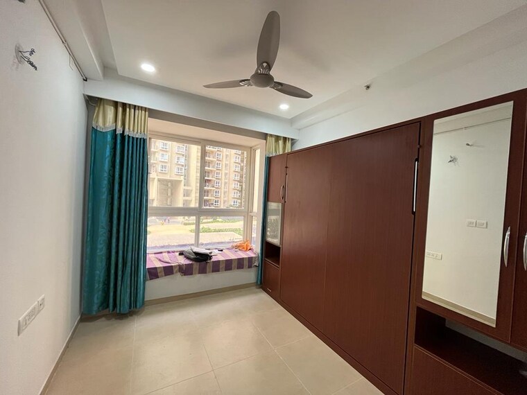 Room, bhartiya-nikoo-homes-phase-2 1 Bedroom 620 Sq.Ft. Apartment In Thanisandra Main Road Bangalore 9435925