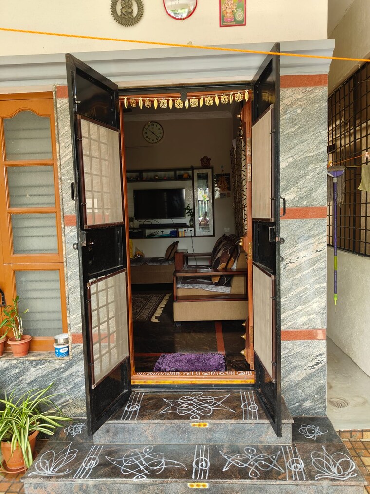 Exterior View, nri layout 2 Bedroom 1200 Sq.Ft. Independent House In Nri Layout Bangalore 9435953