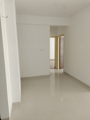 Room in 1 BHK Apartment at Pacific Golf Estate, Kulhan – for Rent