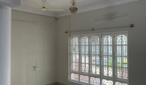 Room in 3 BHK Builder Floor at Babusa Palya – for Rent