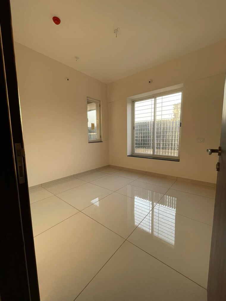 Room, yashwin-orizzonte 2.5 Bedroom 850 Sq.Ft. Apartment In Kharadi Pune 9436054