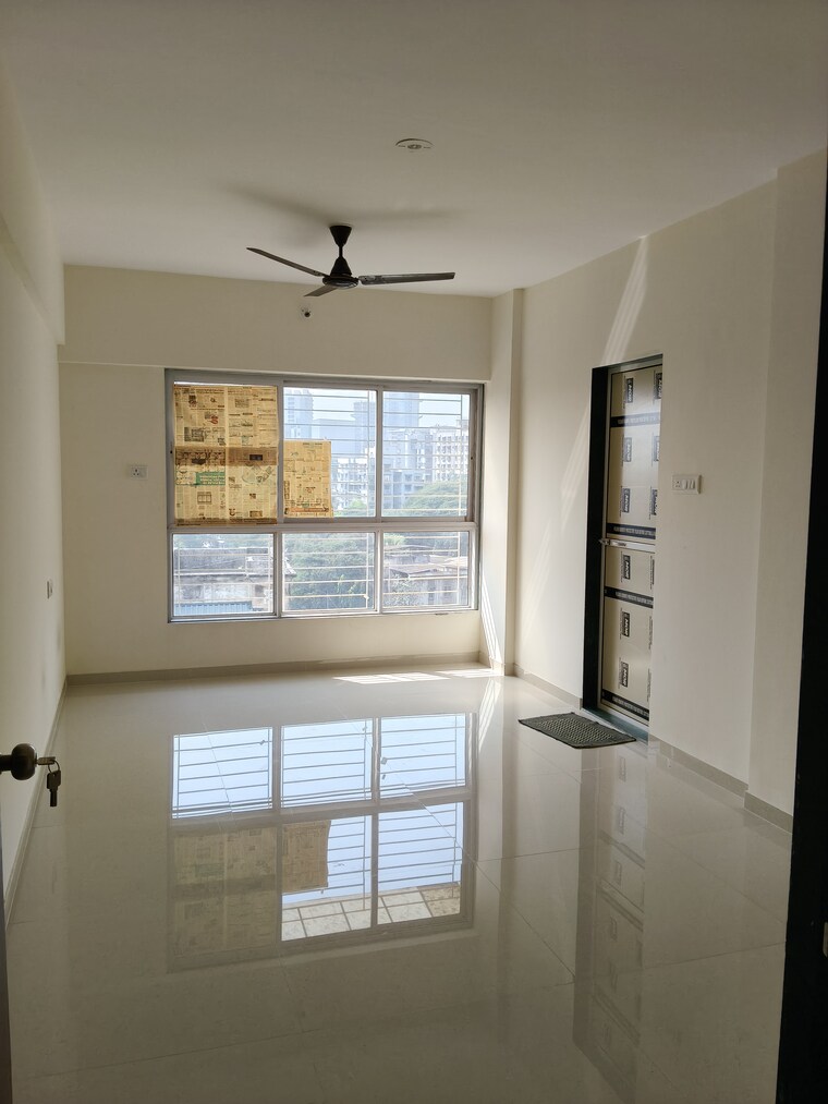 Room, mohan-mahal 2 Bedroom 1000 Sq.Ft. Apartment In Panch Pakhadi Thane 9436120