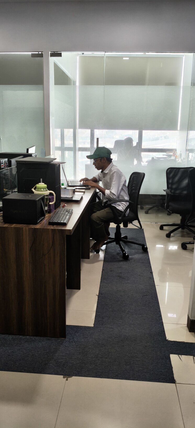 Team Area, platinum-techno-park Commercial Office Space 950 Sq.Ft. In Vashi Sector 30 Navi Mumbai 9436066