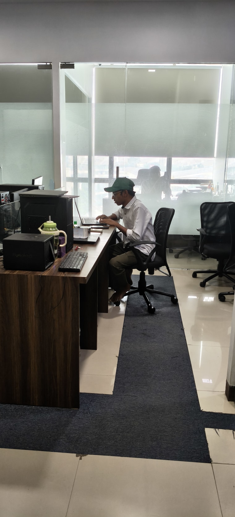 Team Area, platinum-techno-park Commercial Office Space 950 Sq.Ft. In Vashi Sector 30 Navi Mumbai 9436066