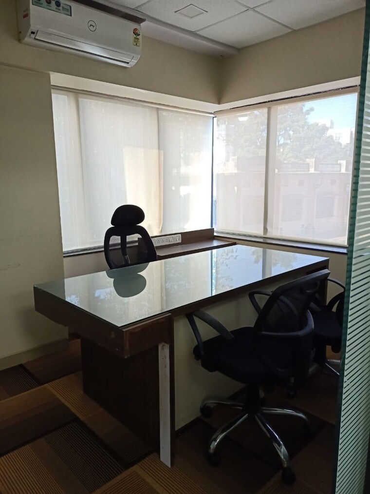 undefined, vijay nagar Commercial Office Space 715 Sq.Ft. In Vijay Nagar Indore 9436093