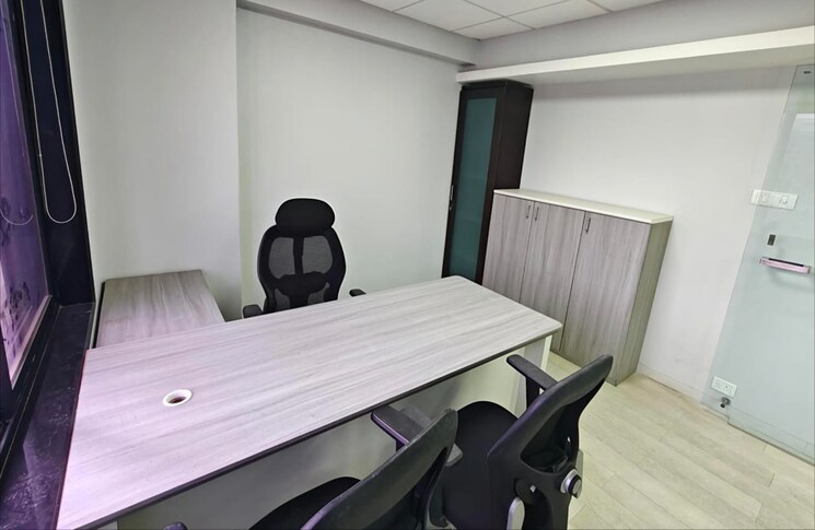 Team Area, bandra kurla complex Commercial Office Space 2400 Sq.Ft. In Bandra Kurla Complex Mumbai 9436175