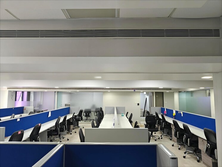Team Area, bandra kurla complex Commercial Office Space 2400 Sq.Ft. In Bandra Kurla Complex Mumbai 9436175