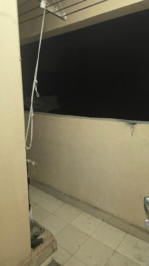 Furnished Amenities in 2 BHK Apartment at Rustomjee Urbania Azziano, Thane West – for Sale