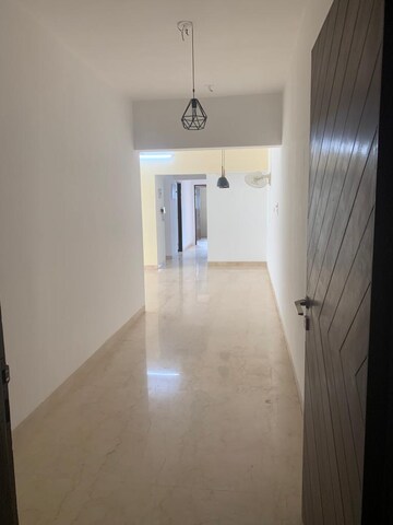 2 BHK Apartment For Rent in Omkar Meridia, Kurla West