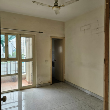 Room in 3 BHK Apartment at GLS Avenue 51, Sector 92 – for Rent
