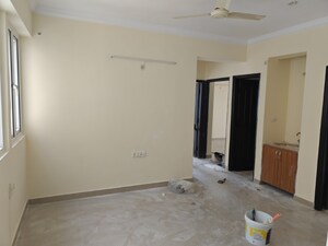 Room in 3.5 BHK Apartment at Sector 84 – for Rent