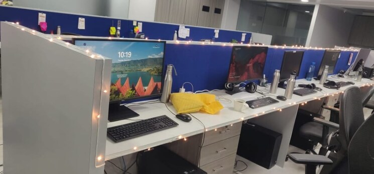 Team Area, bandra east Commercial Office Space 2346 Sq.Ft. In Bandra East Mumbai 9436192