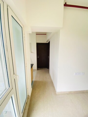 Furnished Amenities in 1 BHK Apartment at Omkar Signet, Malad East – for Rent