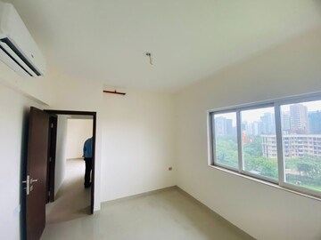 Room in 1 BHK Apartment at Omkar Signet, Malad East – for Rent