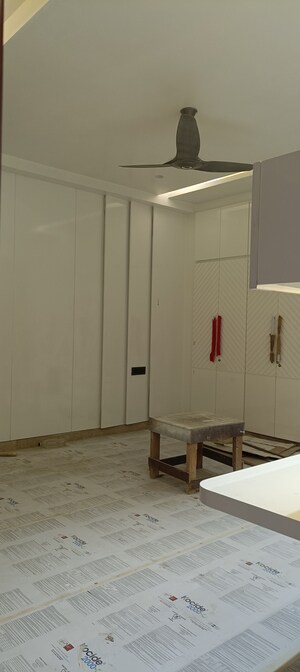 Bathroom in 3 BHK Builder Floor at Anand Vihar – for Rent